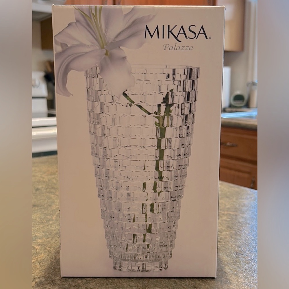 Mikasa Palazzo 9-Inch Crystal Vase (5118771)